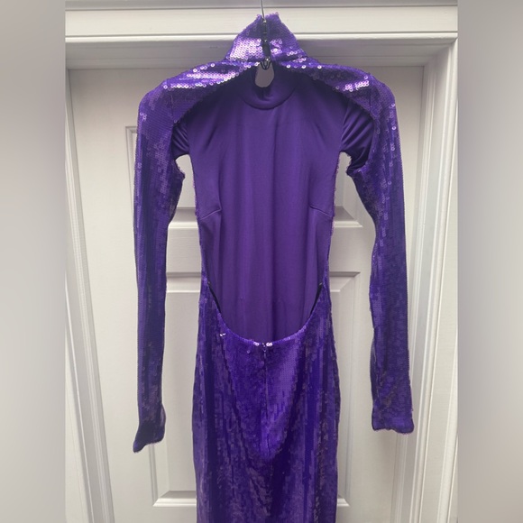 LaQuan Smith Sequin Mock Neck Long Sleeve Cutout Column Gown - Picture 9 of 12